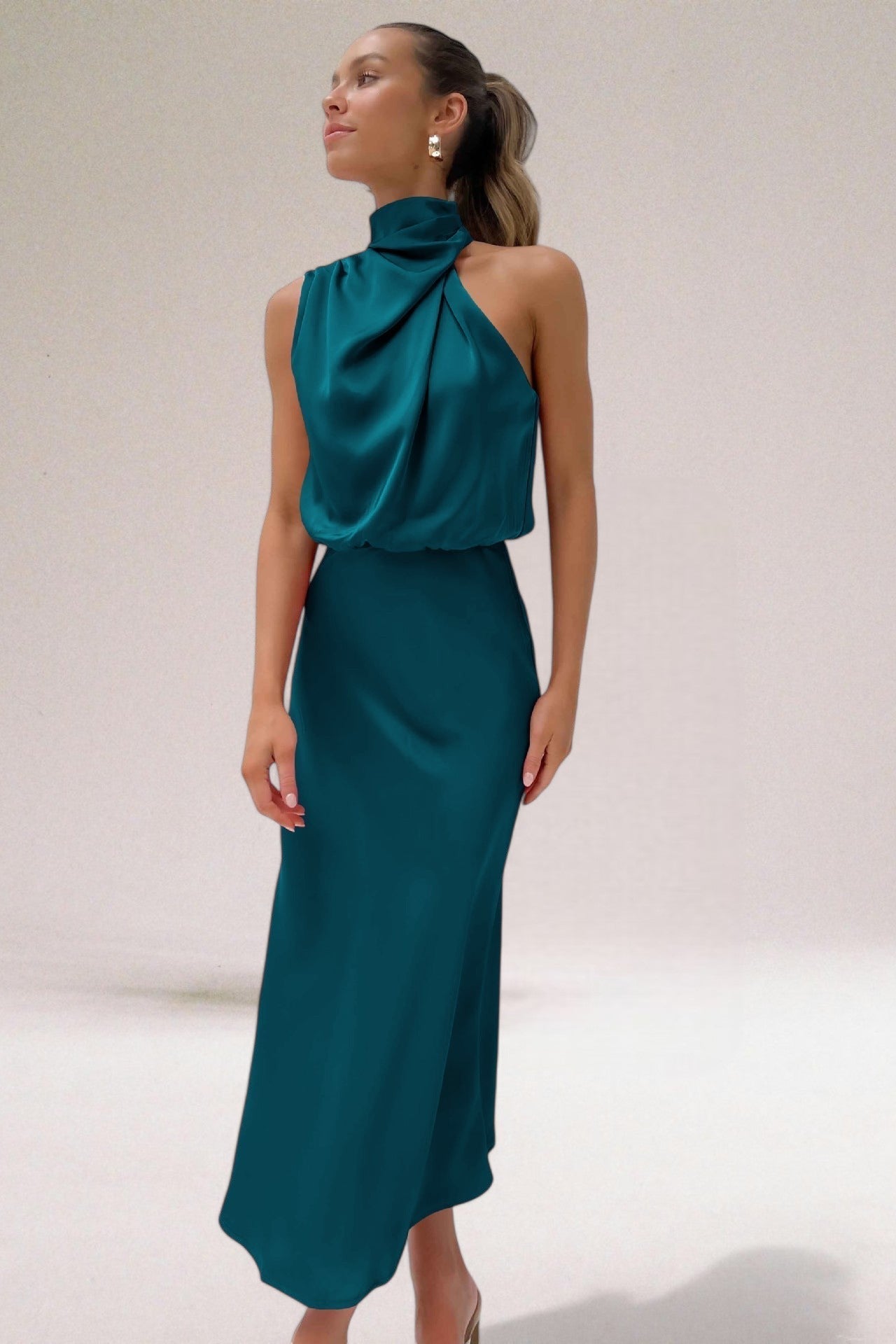 Robe Dos Nu Satin Femme | Élégante & Fluide | Col Halter pour Soirées et Occasions Spéciales
