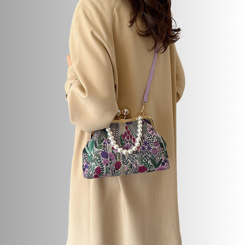 Rose Pearl Clutch | Élégance Intemporelle | Design Raffiné et Élégant