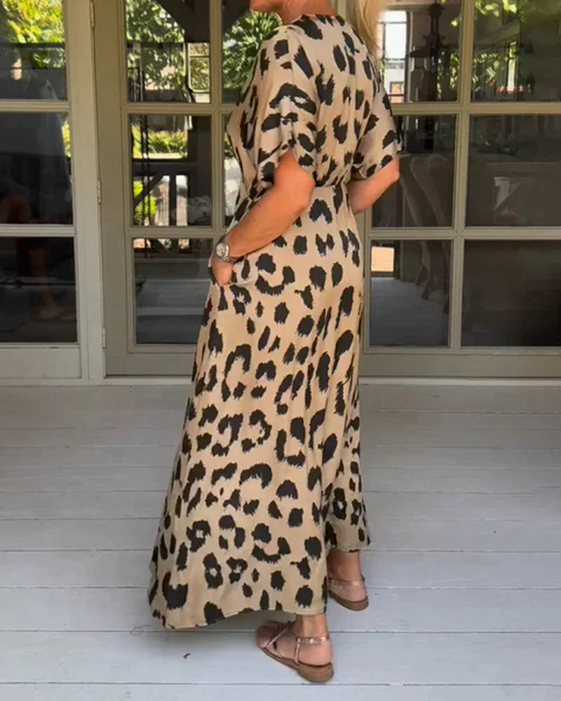 Robe Léopard Pour Femme | Tendance & Audacieuse | Coupe Flatteuse en Tissu Confortable pour Toutes Occasions
