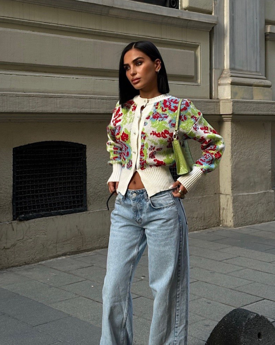 Cardigan à Motif Fleur Tricoté