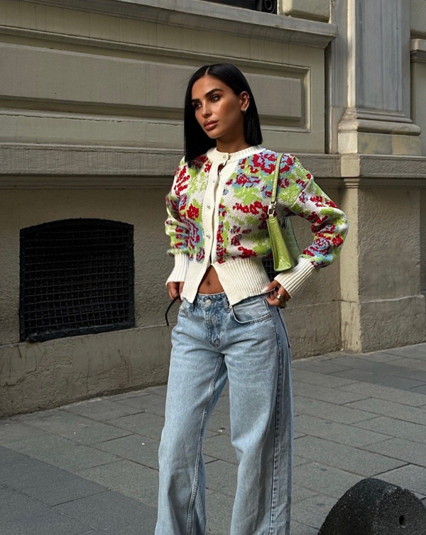 Cardigan à Motif Fleur Tricoté