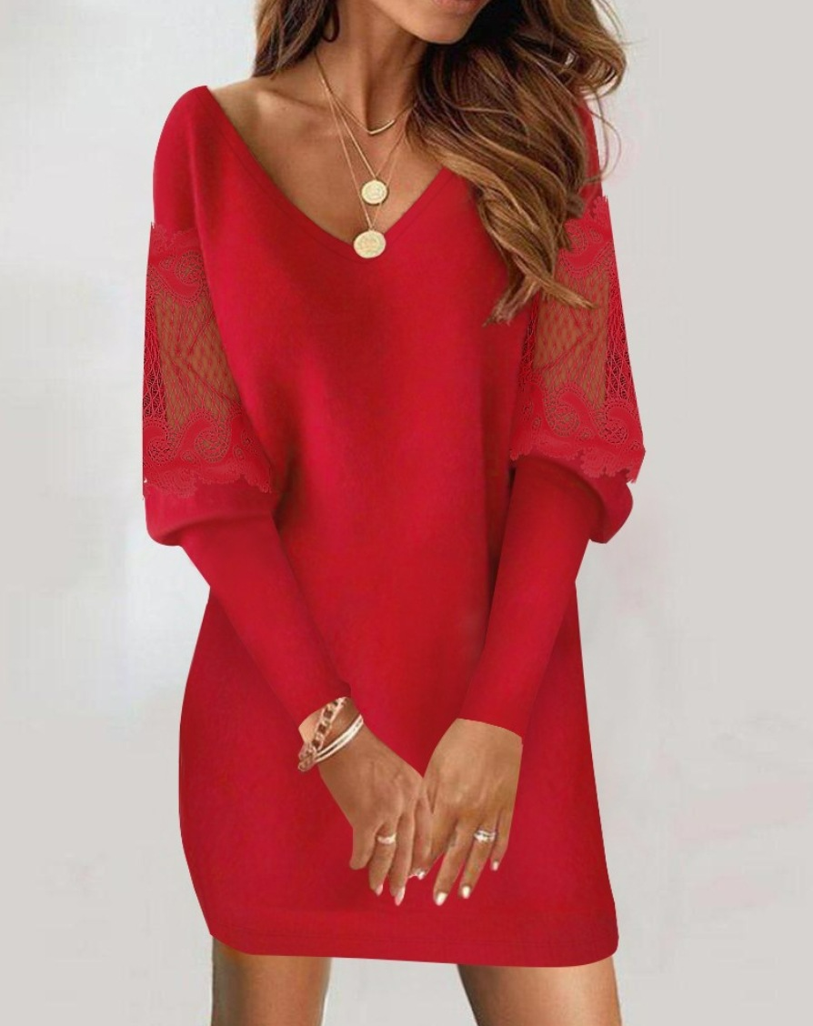 Robe en dentelle pour femmes | Élégance féminine | Décolleté en V, manches longues, tissu luxueux