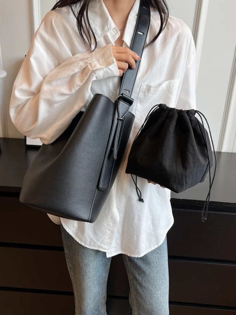 Sac à Bandoulière en Cuir Rétro | Look Vintage | Design Élégant et Pratique