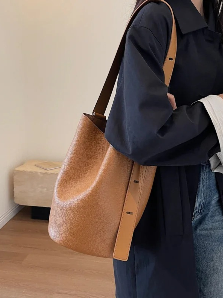 Sac à Bandoulière en Cuir Rétro | Look Vintage | Design Élégant et Pratique