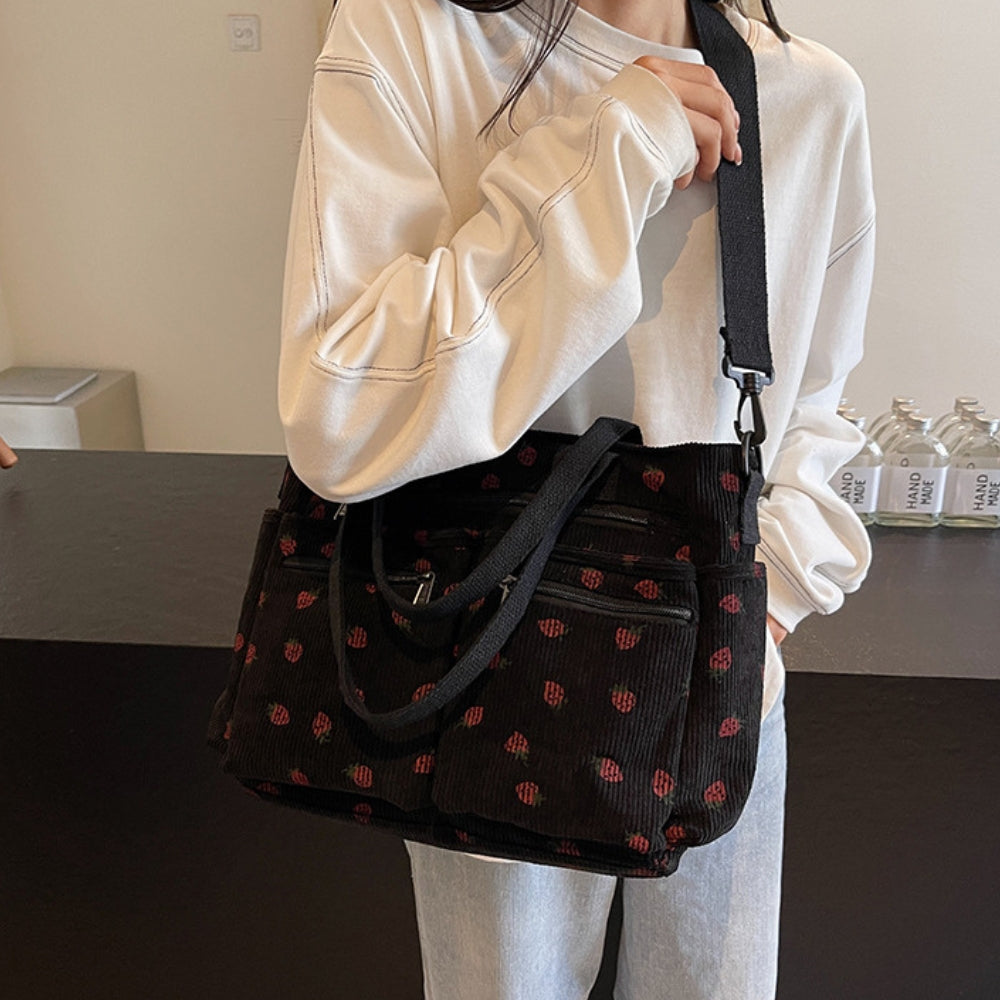 Kanna | Velours Côtelé et Fraise | Look Tendance | Confort et Style