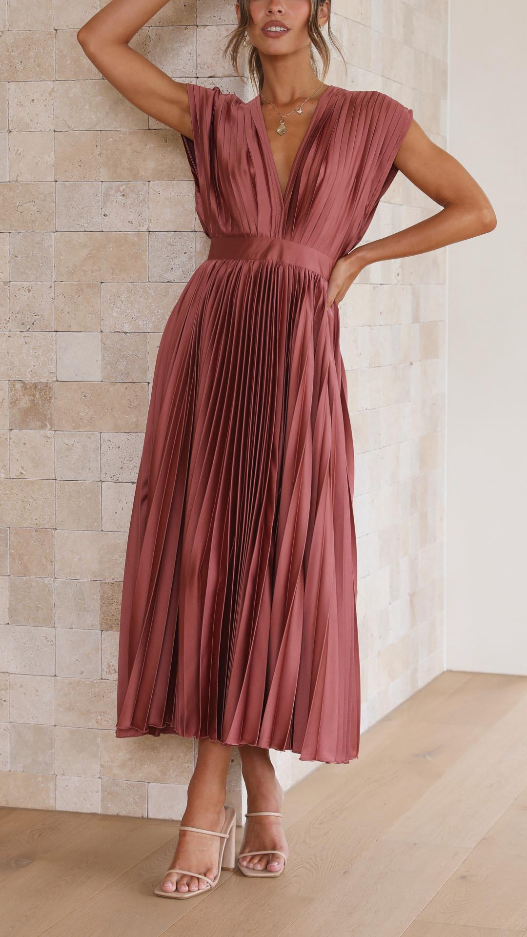 Robe Maxi Femme | Longue & Élégante | Coupe Flatteuse en Tissu Fluide pour Toutes Occasions