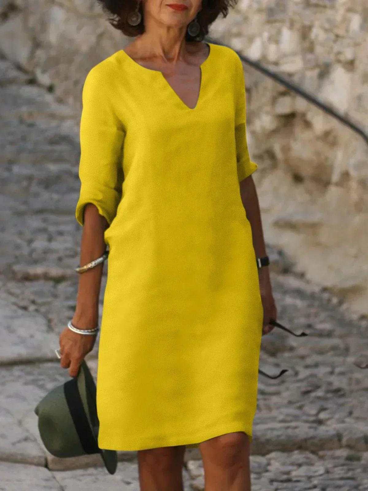 Robe décolleté en V