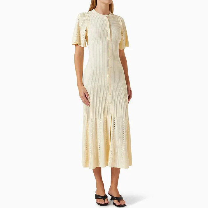 Robe Midi Stylée Pour Femmes | Look Élégant et Décontracté | Manches Courtes et Fermeture Boutonnée