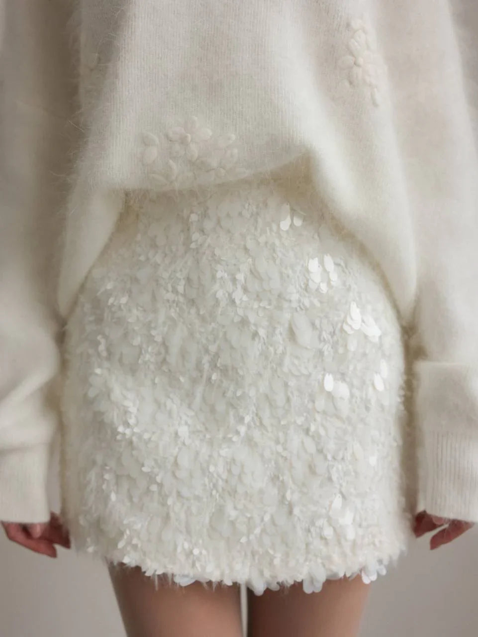 Pull oversize duveteux blanc col rond