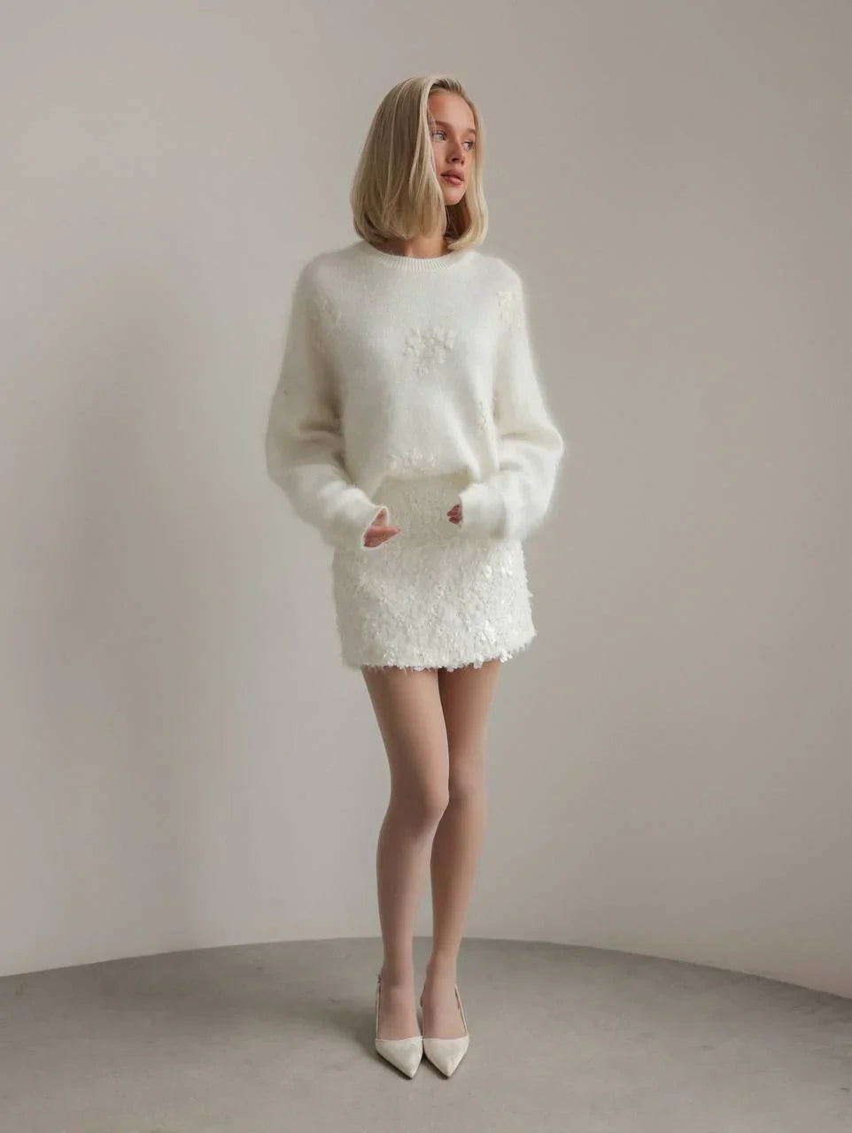 Pull oversize duveteux blanc col rond