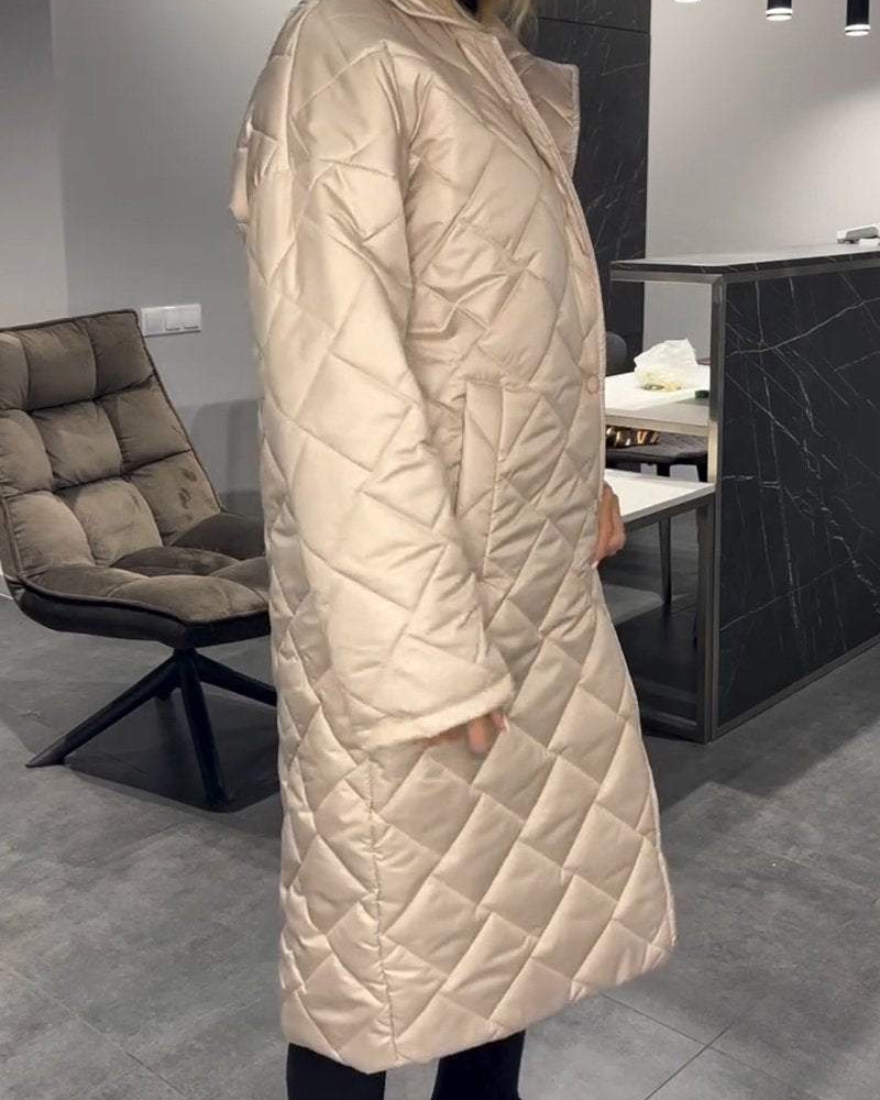 Manteau matelassé long beige coupe droite