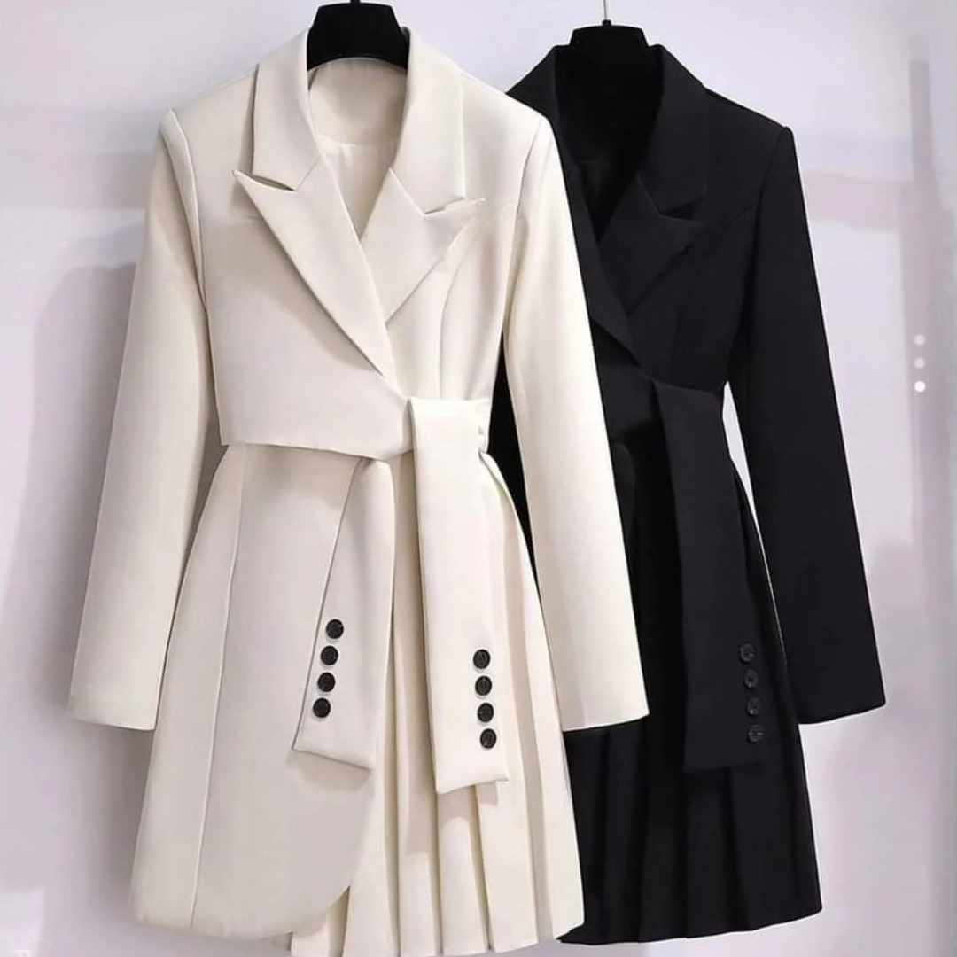 Élodianne – Le manteau ceinturé qui allie élégance et modernité