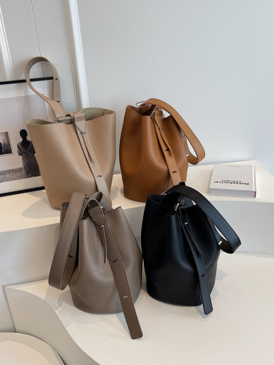 Sac à Bandoulière en Cuir Rétro | Look Vintage | Design Élégant et Pratique
