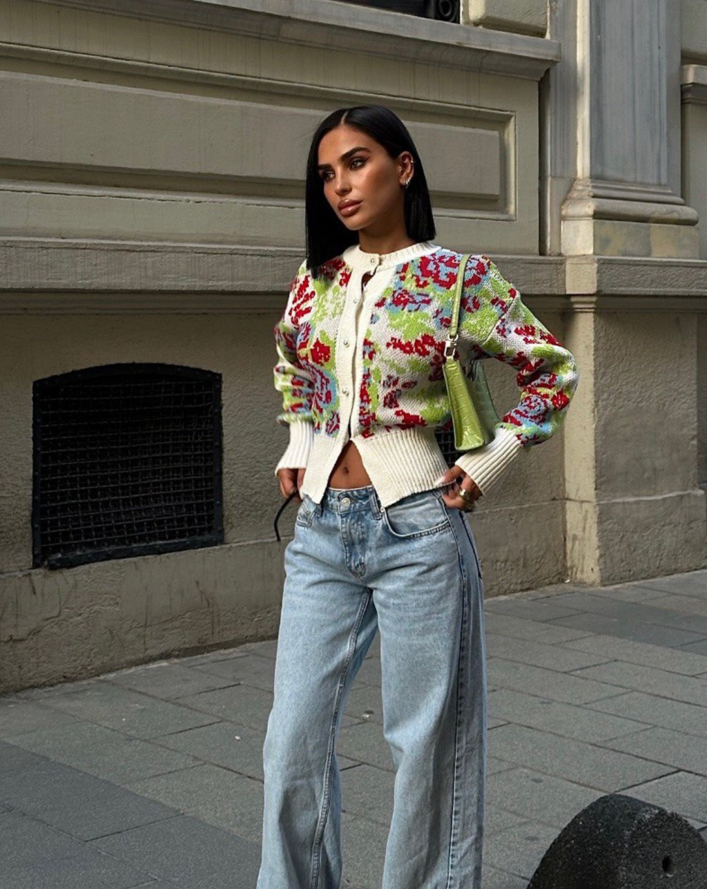 Cardigan à Motif Fleur Tricoté