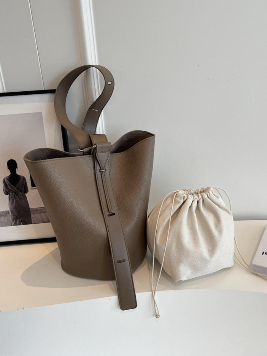 Sac à Bandoulière en Cuir Rétro | Look Vintage | Design Élégant et Pratique