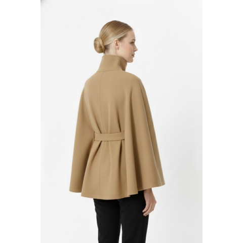 Manteau à col haut et ceinture pour femme