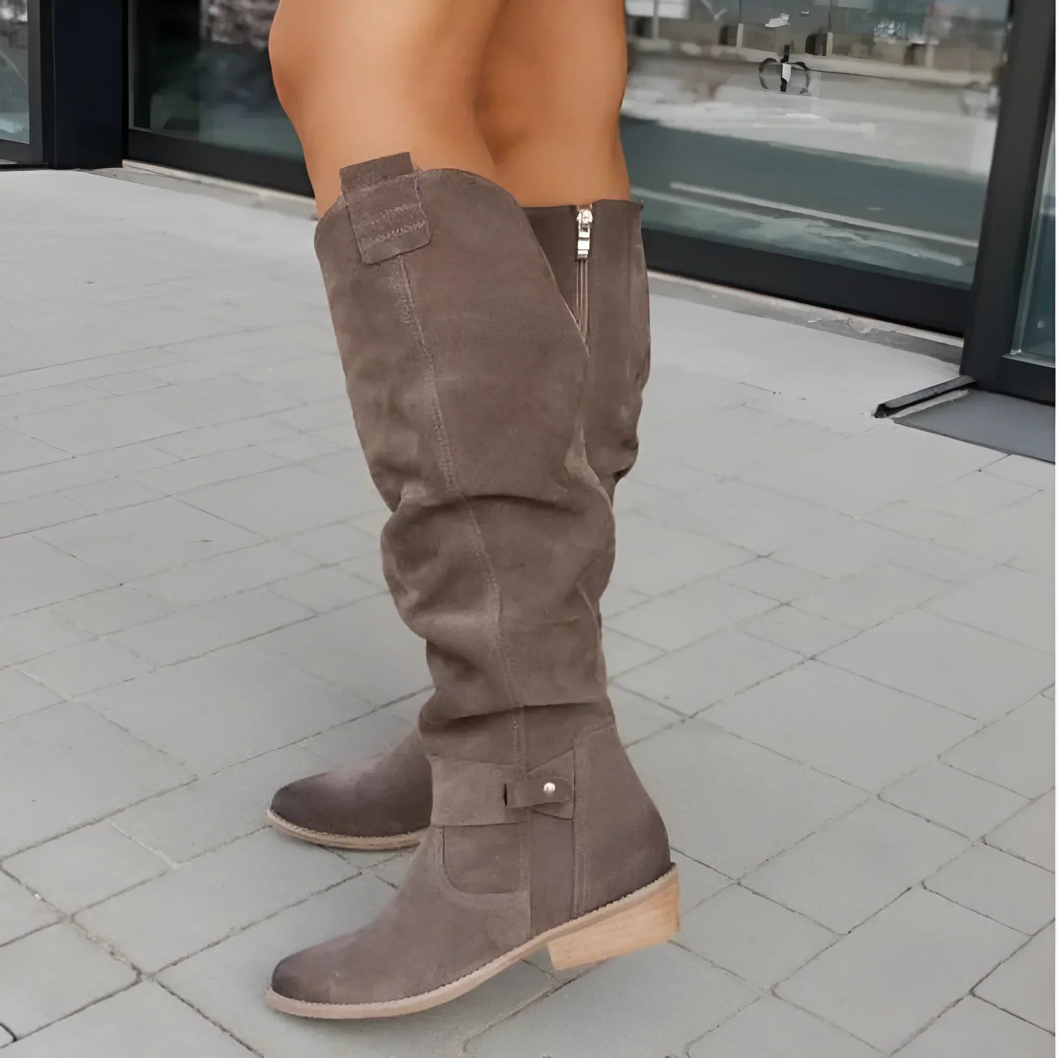 Bottes hautes en daim noir talon bloc