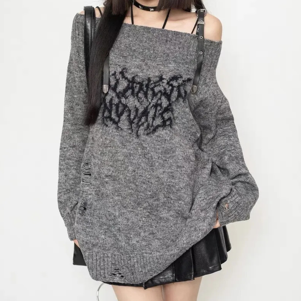 Pull noir oversize en maille motif rouge