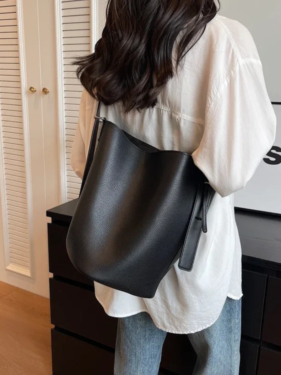 Sac à Bandoulière en Cuir Rétro | Look Vintage | Design Élégant et Pratique