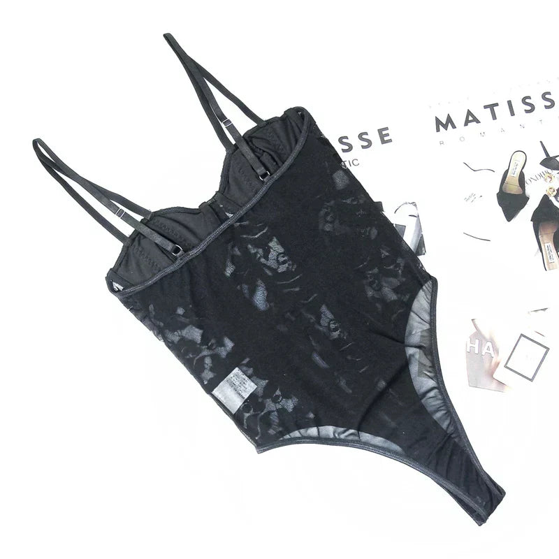 Body corset brodé