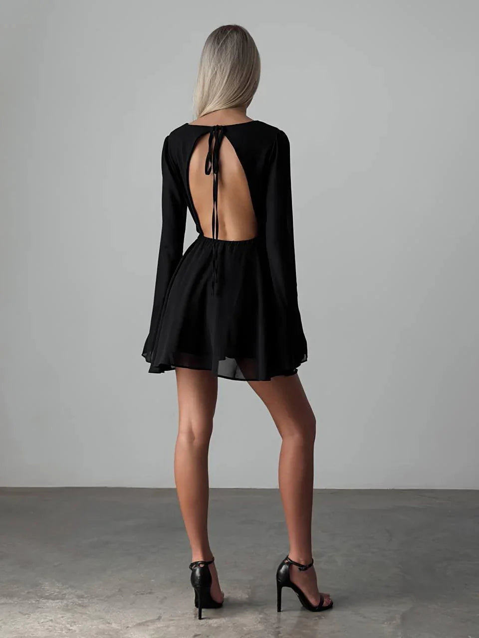 Robe Courte Femme | Glamour & Confortable | Coupe Ajustée pour Soirées et Occasions Spéciales