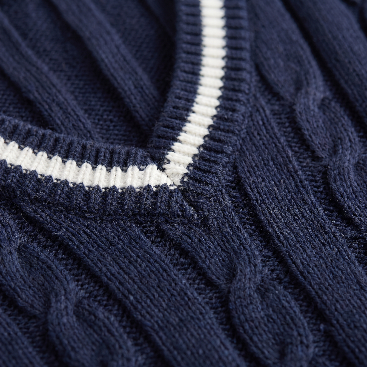 Pull Torsadé Col V Bandes Contrastées Femme