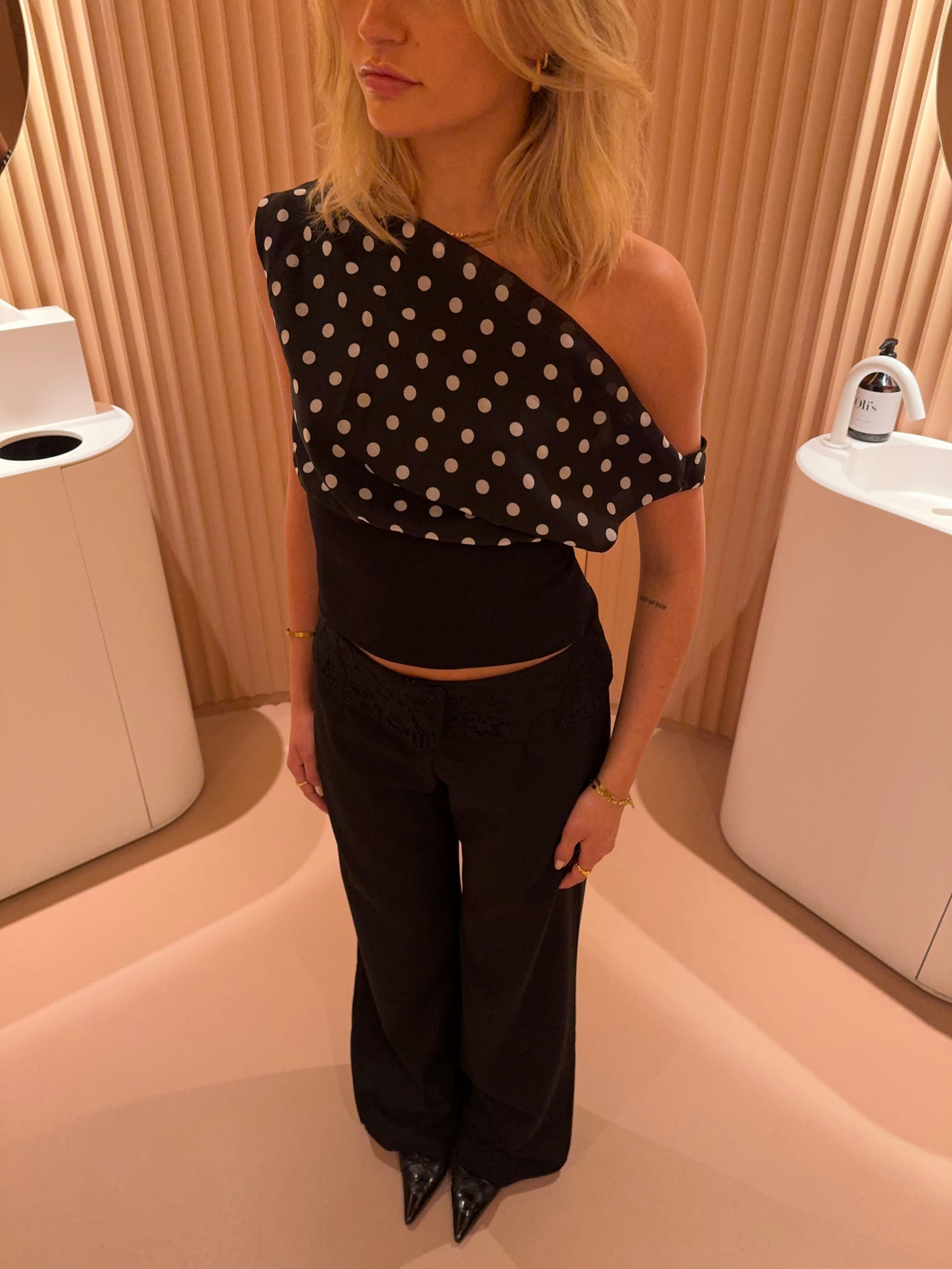 Top à Pointillés Femme | Léger & Stylé | Coupe Flatteuse avec Motif à Pois pour Tenues Décontractées ou Chic