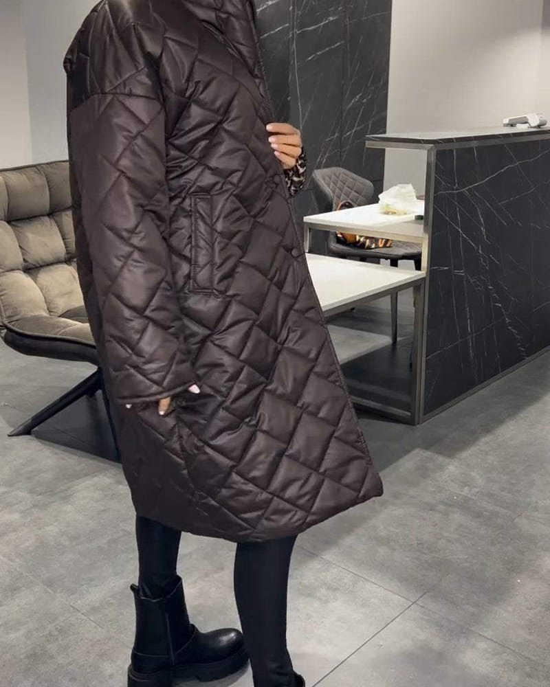 Manteau matelassé long beige coupe droite