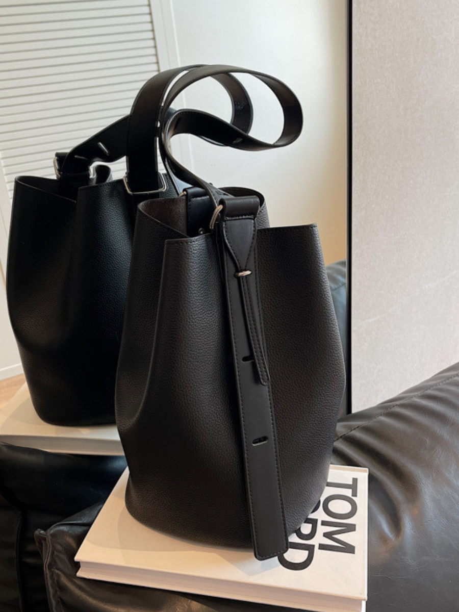 Sac à Bandoulière en Cuir Rétro | Look Vintage | Design Élégant et Pratique