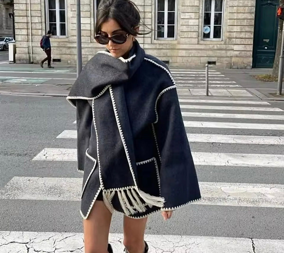 Antoinette - Manteau Élégant avec Col Rond et Poches