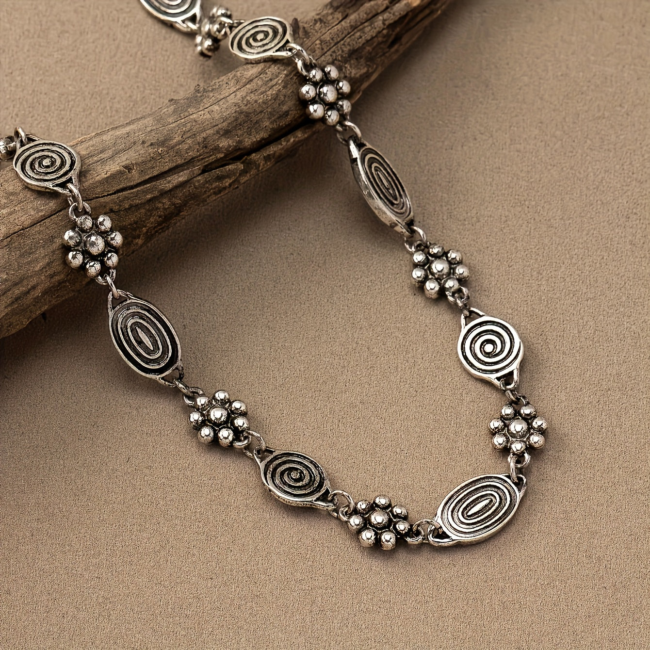 Collier Ras-de-Cou Femme à Volute Florale