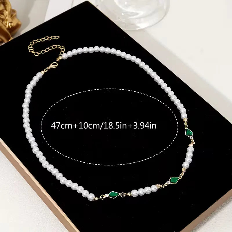 Collier Femme à Pendentif Élégant