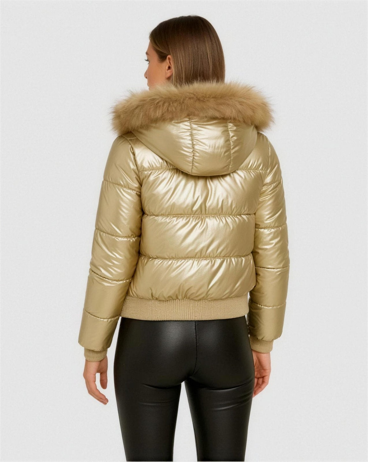 Doudoune Femme Brillante Capuche Fourrée – Élégance & Chaleur