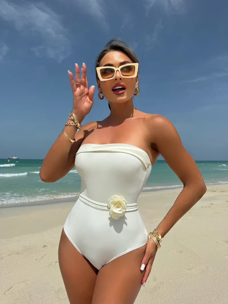 Maillot de Bain Fleur Femme | Monokini Halter & Ceinture | Polyvalent & Stylé pour Plage et Piscine