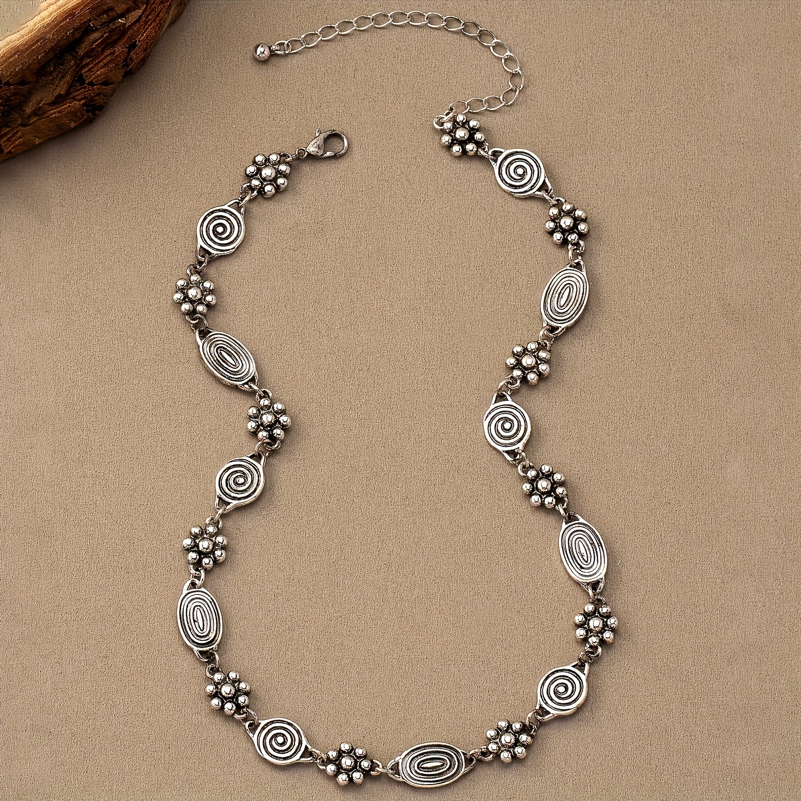 Collier Ras-de-Cou Femme à Volute Florale