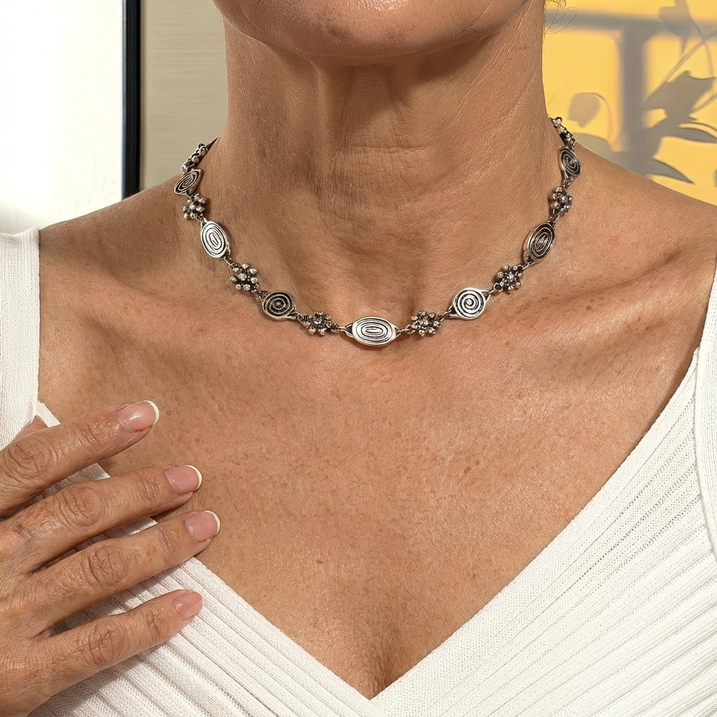 Collier Ras-de-Cou Femme à Volute Florale