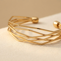 Bracelet Jonc Femme en Forme de A