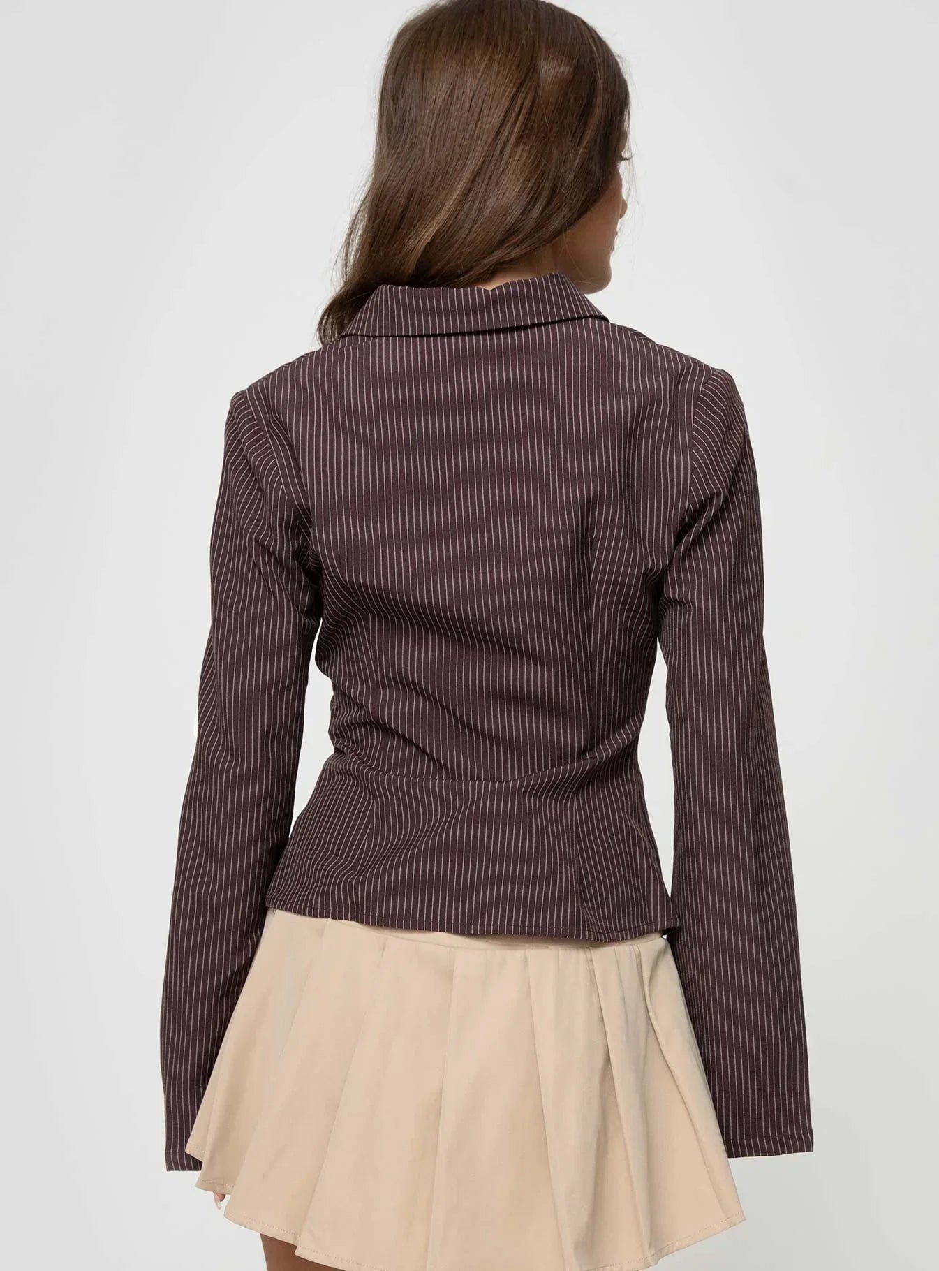 Chemisier à Rayures | Look Décontracté | Design Élégant et Moderne