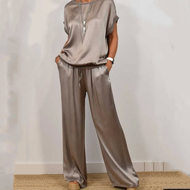 2-Pièces Femme | Élégant & Confortable | Tenue Polyvalente pour Journées Décontractées ou Occasions Spéciales